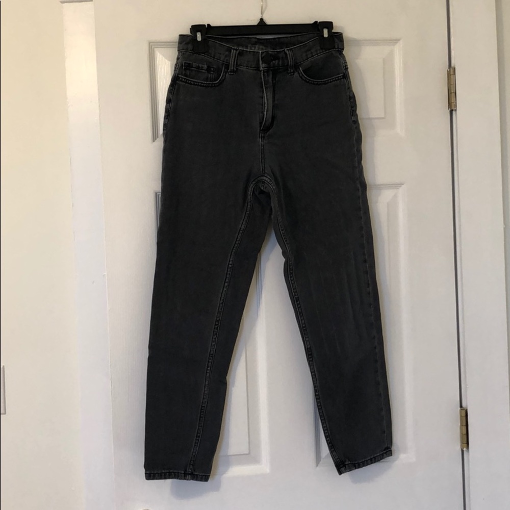Relaxed boyfriend fit gray jeans